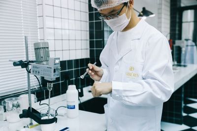 探访法伯丽合作工厂 严苛标准与智能监控设备打造值得信赖的产品